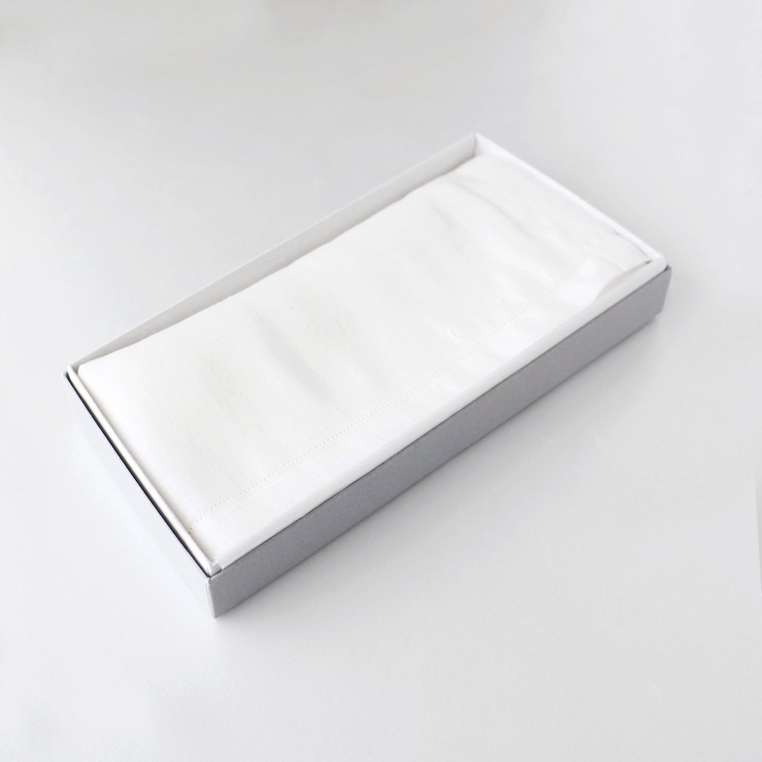Cloud The white handkerchief series (copy)