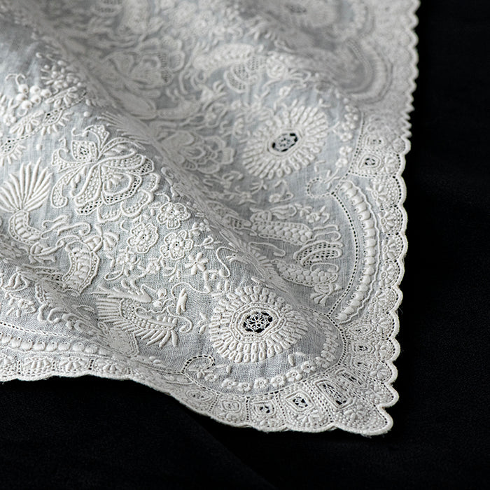 ー 汕頭手刺繍 ハンカチーフ ー SWATOW 【1737】