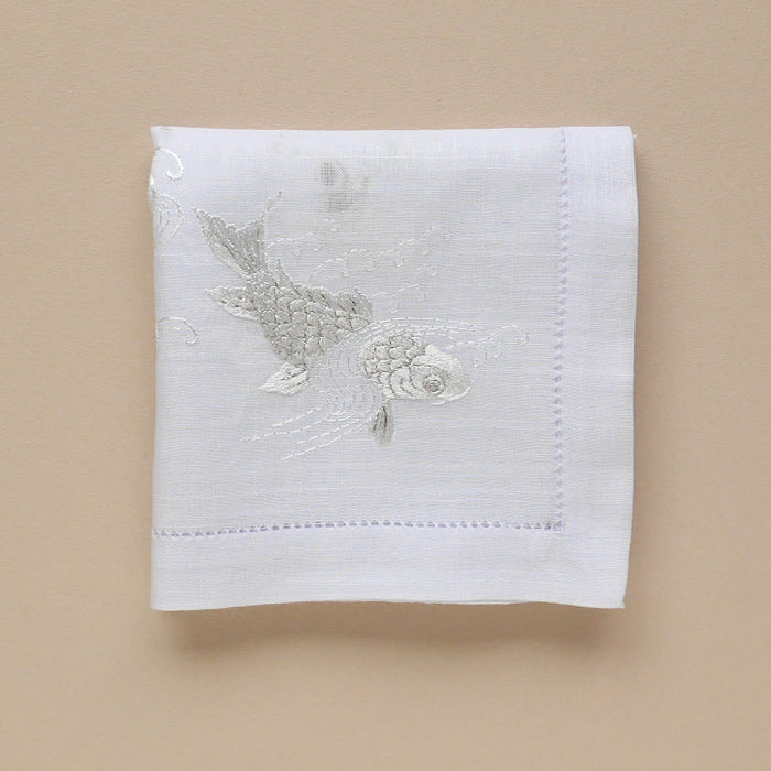瓦照苑 -ベトナム手刺繍 鯉-（ホワイト）