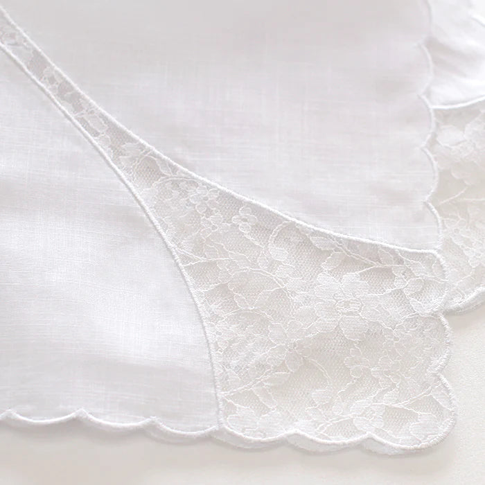 Cross Lace [Bridal Handkerchief].